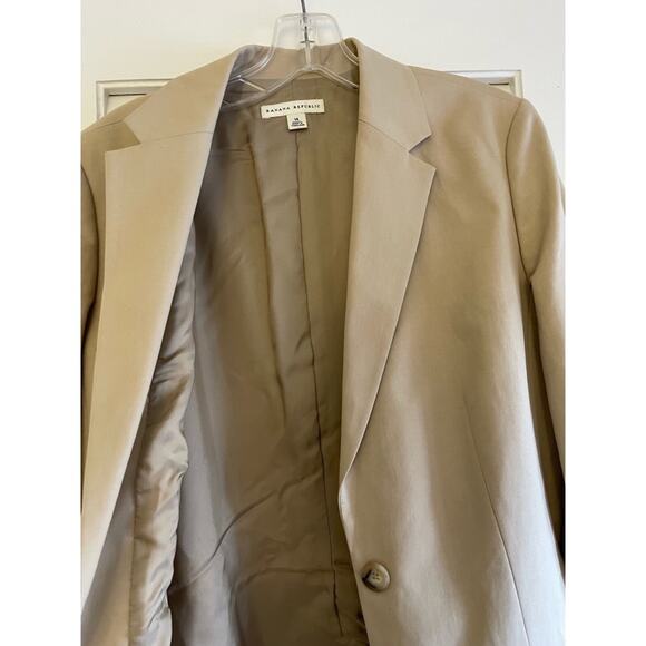 Banana Republic tan blazer - Picture 3 of 8